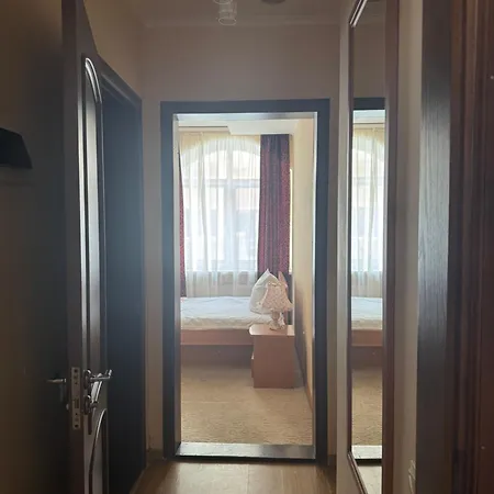 Hotel кришталевий палац