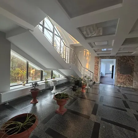 Hotel кришталевий палац Truskavets