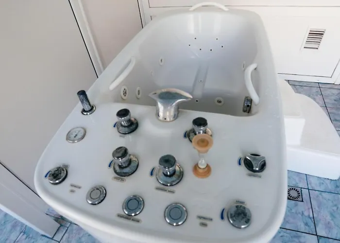 кришталевий палац 3* Трускавец