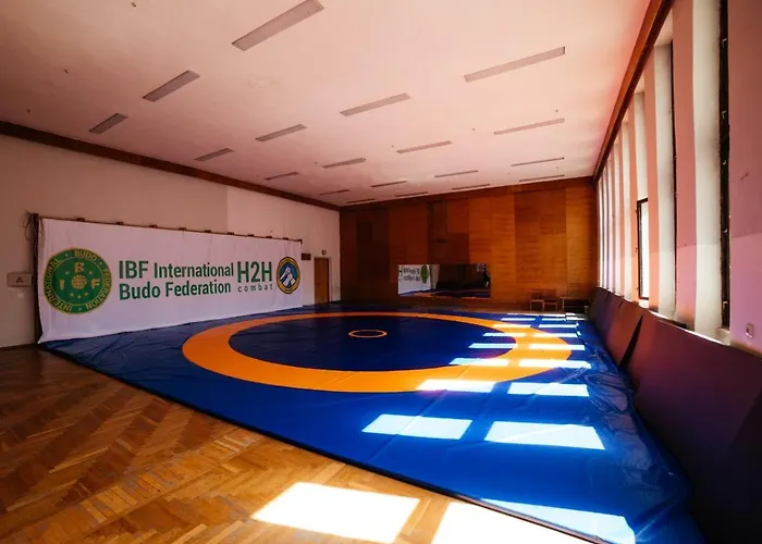 кришталевий палац Отель Трускавец