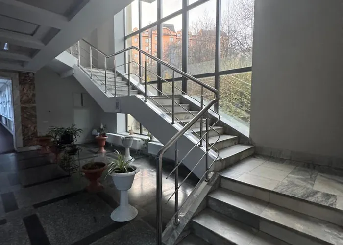 Отель кришталевий палац