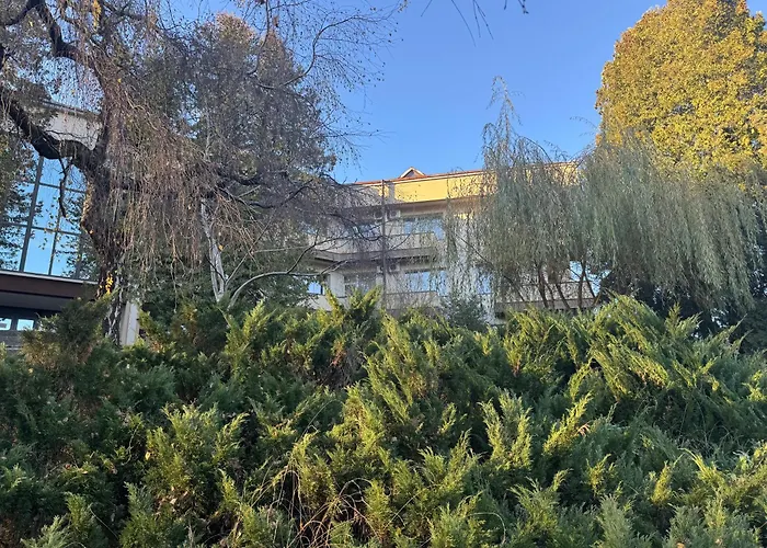 кришталевий палац 3*