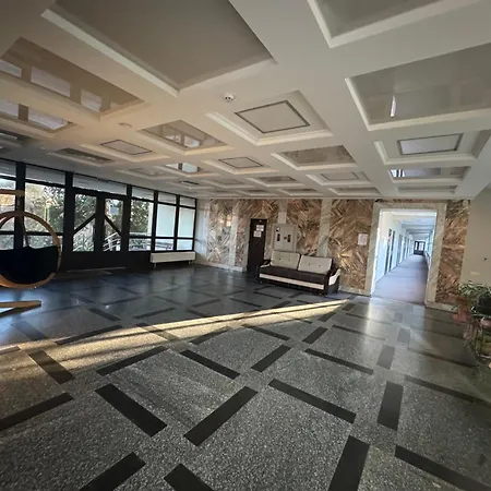 кришталевий палац 3* Truskavets