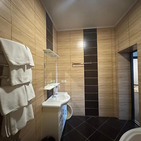 Hotel кришталевий палац