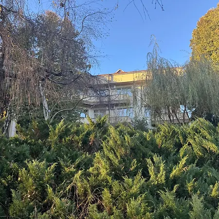 кришталевий палац 3*