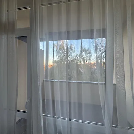 кришталевий палац 3*